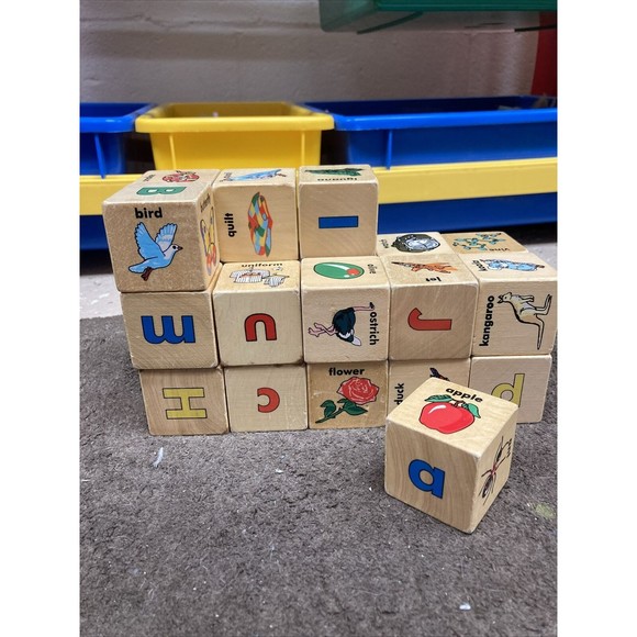 Lot 25 Wooden Toy Blocks Vintage Alphabet Letters Animals Object Wood Cube - Picture 1 of 11